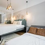 Superb - Old Town Apartman *